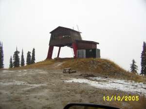 Boomerang Chair-Top Station. Photo by: Skilifts.org Member: Helper