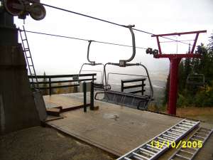 Elk Chair-Top Station. Photo by: Skilifts.org Member: Helper