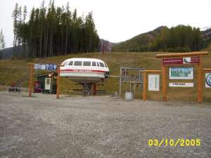 Timber Chair-Bottom Station. Photo by: Skilifts.org Member: Helper