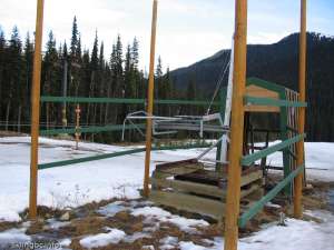 Handle Tow-Bottom Station