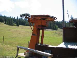 T-bar-Bottom Station