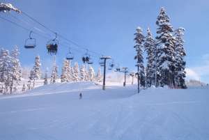 Catskinner Chair-Up Line. Photo by Vancouverguy (Skiliftforum.com)