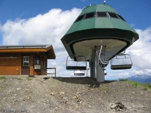 Emerald Express-Top Station