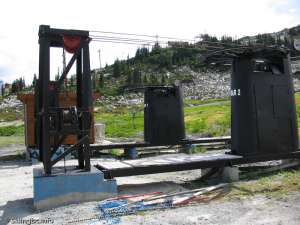 T-bars-Bottom Station