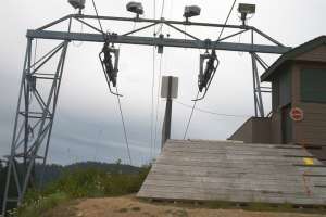 Blueberry Chair-Unloading Ramp. Photo by Vancouverguy (Skiliftforum.com)