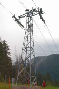 Blueberry Chair-Tower. Photo by Vancouverguy (Skiliftforum.com)