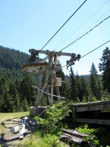 Blueberry Chair-Bottom Station