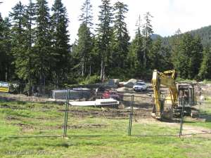 Peak and Greenway-Bottom Stations