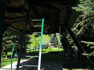 Triple-Bottom Station