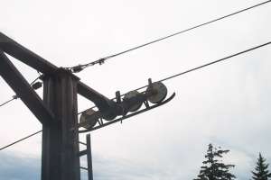 Ridge Chair-Tower. Photo by Vancouverguy (Skiliftforum.com)