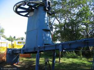 T-bar-Bottom Station