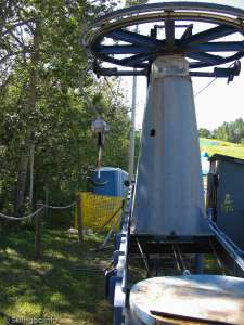 T-bar-Bottom Station