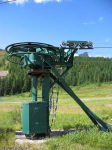 Curved T-bar South-Bottom Station