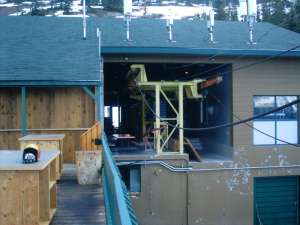 Old Gondola-Top Station. Photo by Poloxskier (Bryan)