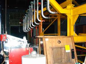 Old Gondola-Hanger Arms. Photo by Poloxskier (Bryan)