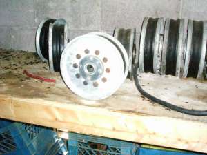 Old Gondola-Sheaves. Photo by Poloxskier (Bryan)