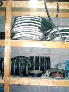 Old Gondola-Sheaves. Photo by Poloxskier (Bryan)