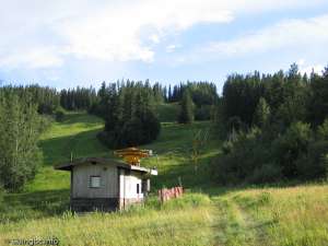 T-bar-Bottom Station